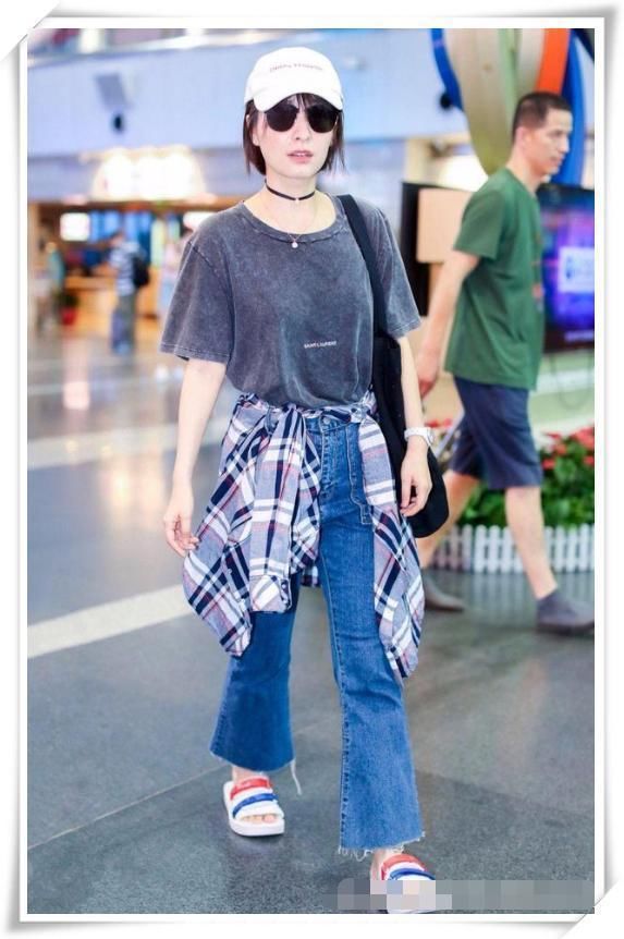 吴昕不过穿了一条喇叭裤，就腿长1米8，果然遮住小短腿就美炸了！