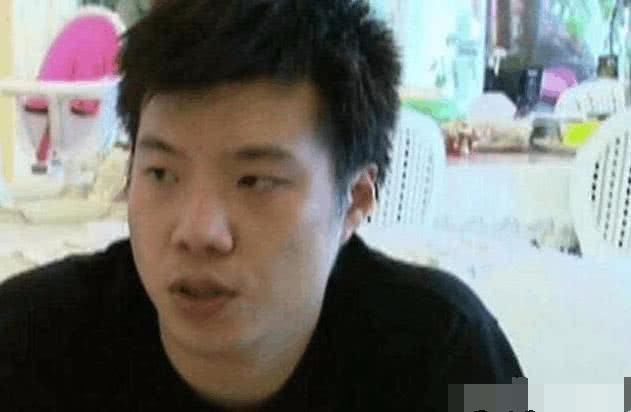 刘国梁晒照疑辟谣亲密照，暗讽娱乐圈纪委黄毅清抓错人