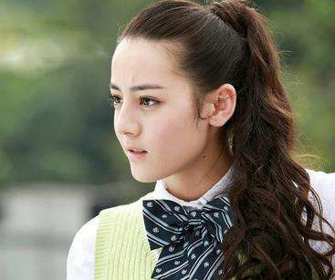 虽然赵丽颖、杨颖、唐嫣马尾很美，但是古力娜扎更胜一筹