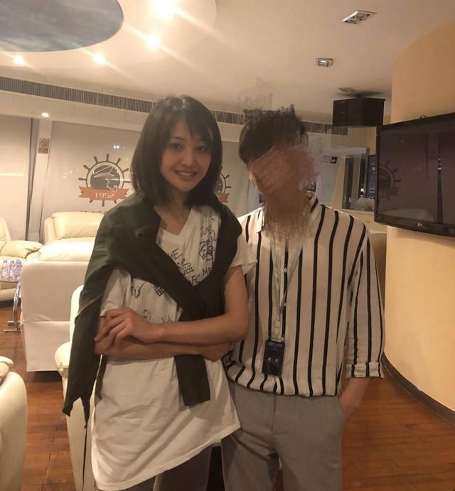 阚清子承认分手，老同学郑爽霸气留言约她喝酒?真相在这里