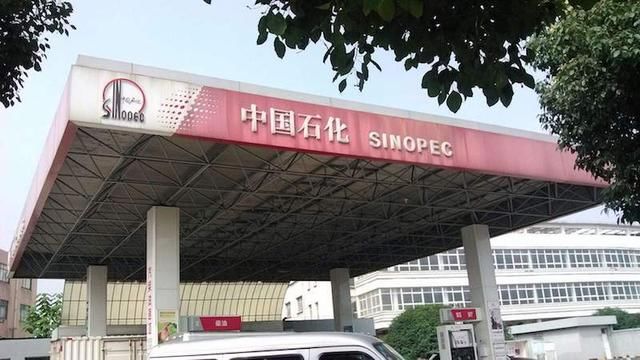 来自新手车主的困惑:中石化和中石油,哪个加油站的油更耐烧?