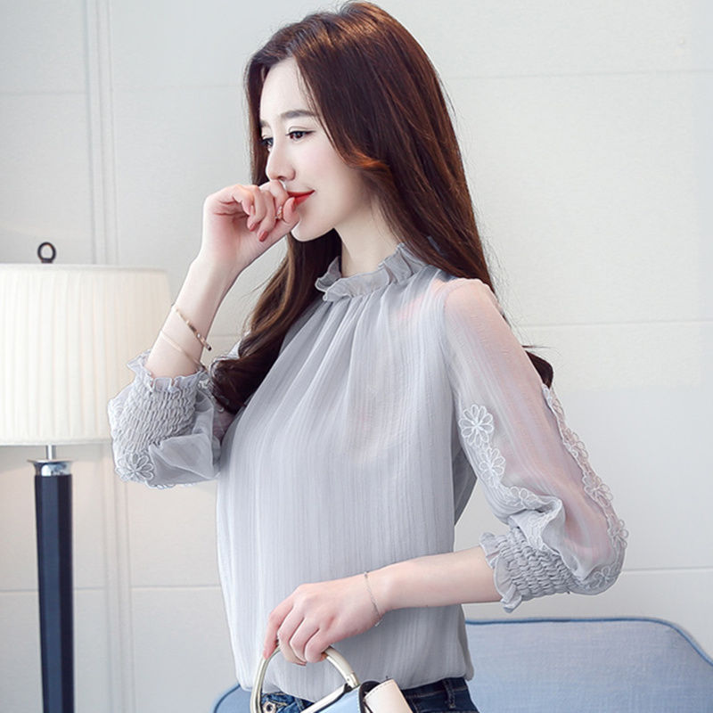 女人尽量别穿打底裤配大衣，学学下图女人这样穿，真的迷死人了