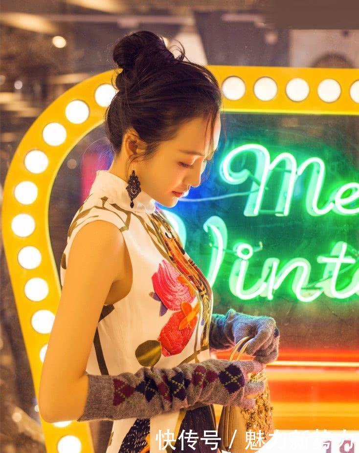 今日热门人物：王鸥｜王鸥这身造型，上半身像旗袍美丽动人