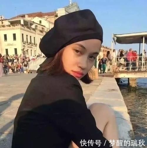 帽子@开春必备,一顶帽子=多种超时髦搭配!