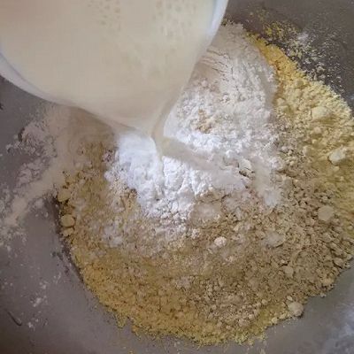  小饼：彩椒牛肉杂粮小饼