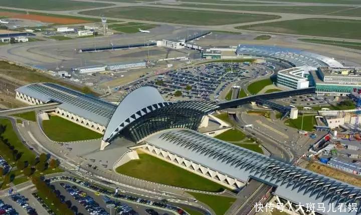  【车站】全世界最美的火车站排行，你知道中国入选的是哪里吗？