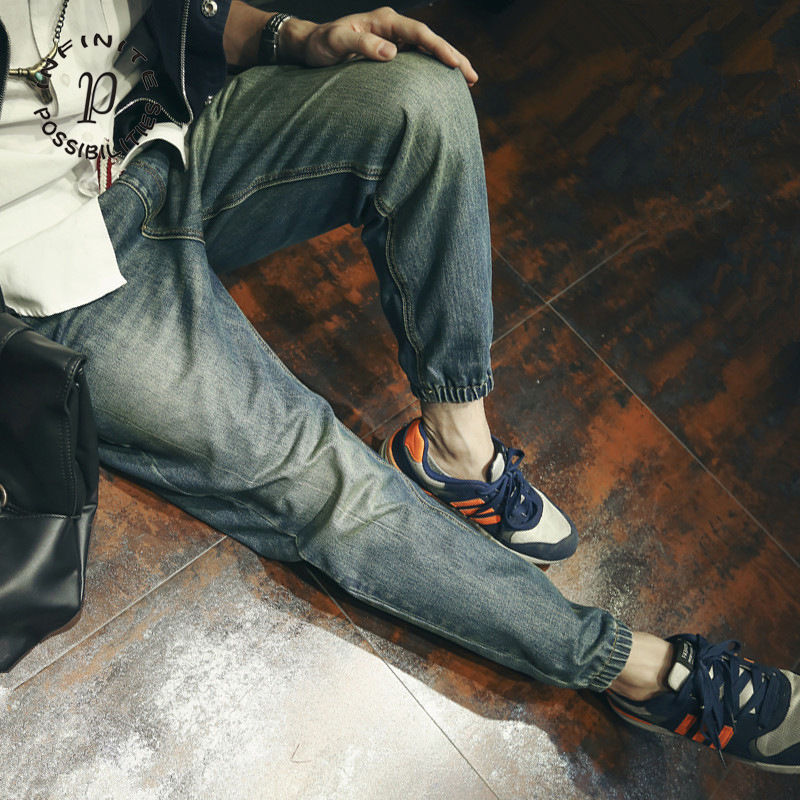 入秋后，早晚温差大，日常出门少穿短裤，试试新款小脚裤吧