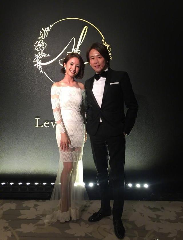 林依晨也豁出去了!直接穿蕾丝睡衣走红毯?网友:还不如不穿