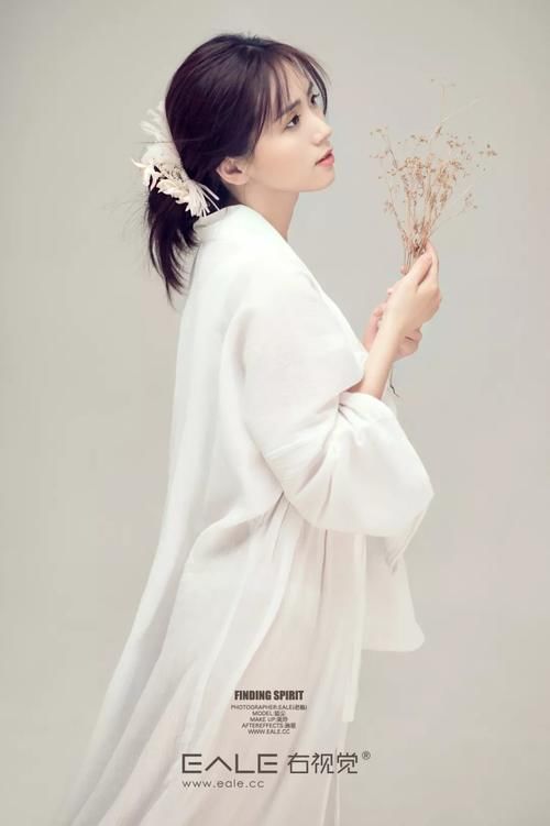 必收藏！百张女孩与花摄影作品！-右视觉十周年饕餮视觉盛宴。