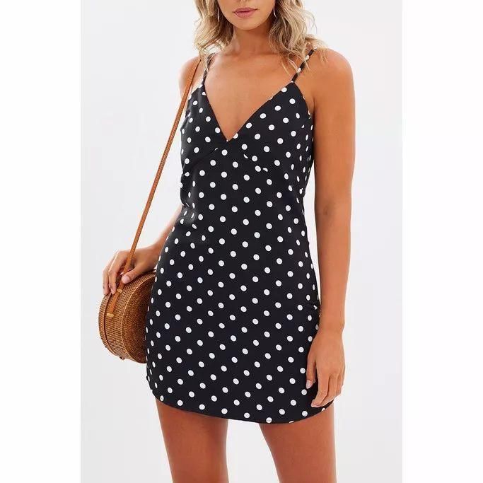 都说波点裙太土味，明明《中餐厅2》里的赵薇穿得很仙美啊!