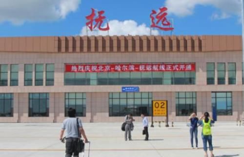 「起飞」中国最孤独的机场，每天只起飞一架飞机，工作人员早早