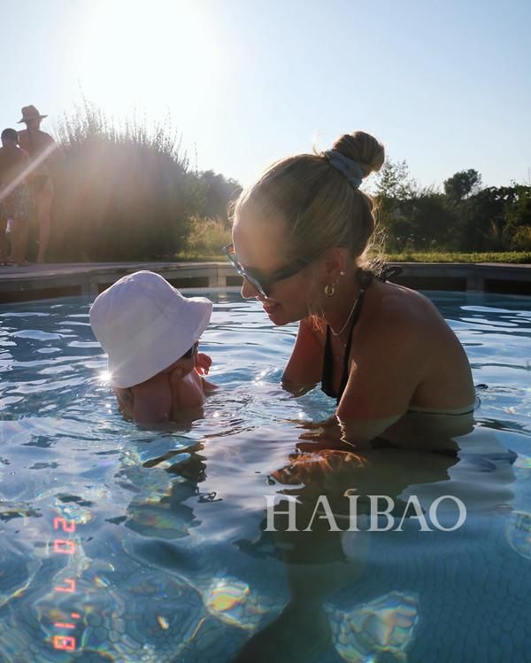 生娃当妈、身材走样，“宇宙第一博主”嘉拉法拉格尼  还是不是你