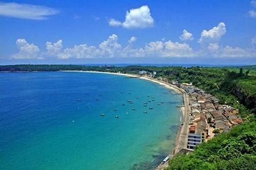 中国海鲜最便宜的城市，景色海滩不输三亚，游客：不想去第二次！