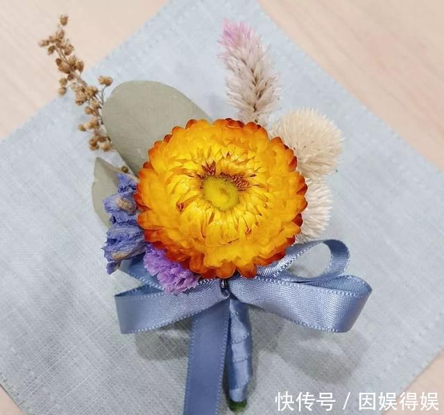 点击@精致胸花指南,创意搭配出色吸睛都在这里了,点击领取