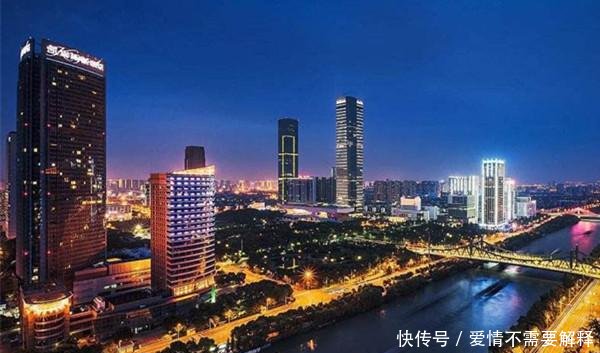 江苏省最富裕的一个地级市，不是苏州