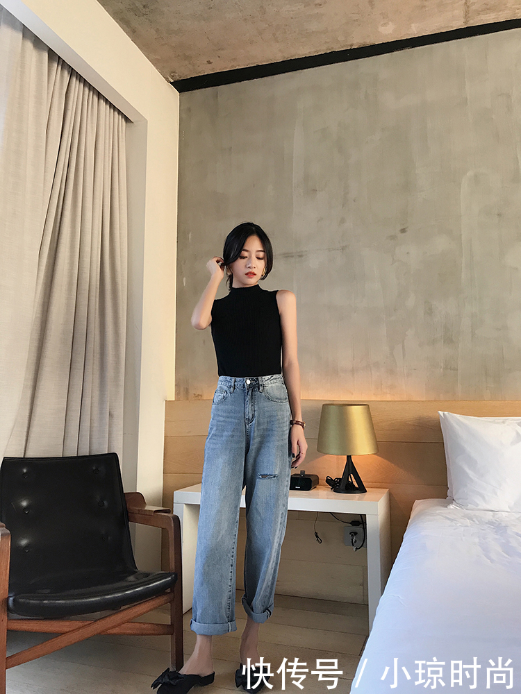 紧身牛仔裤显身材，爱美的女人最明智之选，拥有它青春迷人