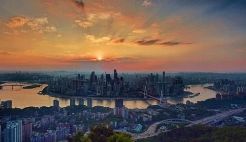  「gdp」中国最“牛”直辖市，仅22年一直攀升，如今GDP直追北上