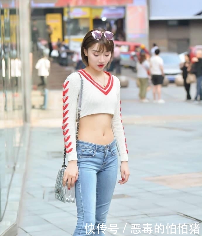  『位小姐姐』街头时尚小姐姐教你展现魅力