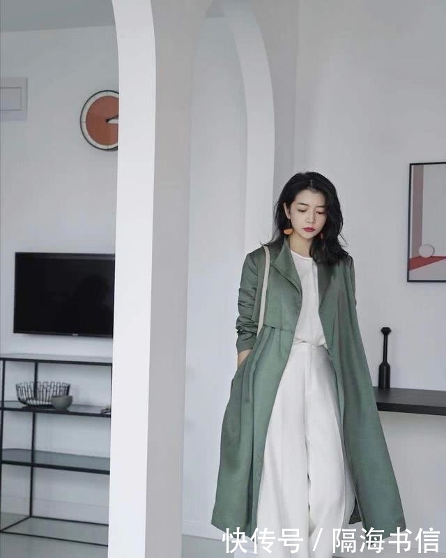  气质@暖春大衣怎么穿，看看“全网最会穿”的三木，从复古风秒变御姐风