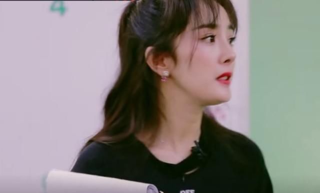 空气刘海真的有毒,杨幂瞬间辣妈变少女