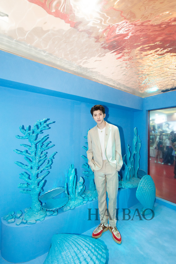 巴黎欧莱雅携手蔡徐坤发布红胖子气垫！