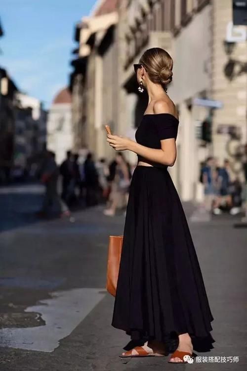 微胖女孩搭配秘籍，T恤+裙子让你美出新高度！