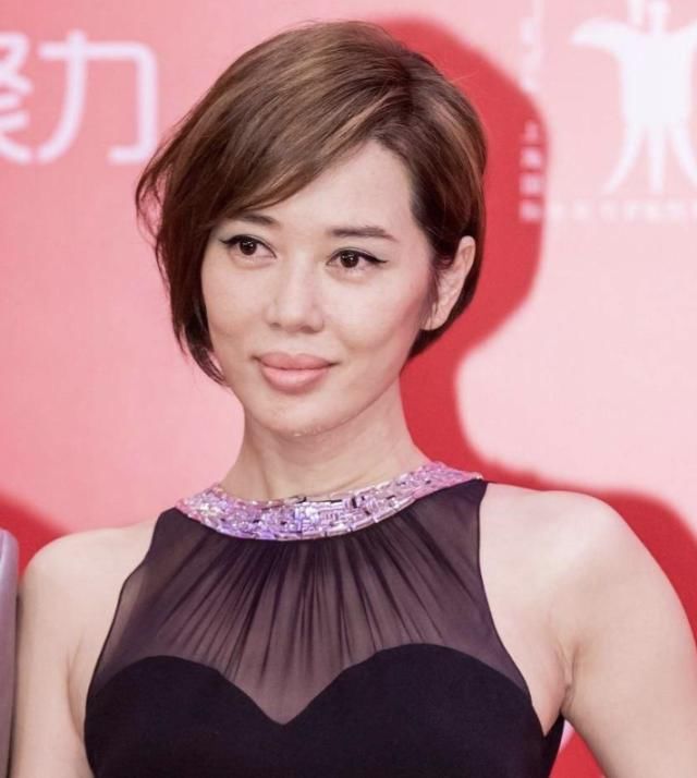  『余男』被半藏森林三到众人皆知后，阿沁的妆面有点儿释放自己吧啊
