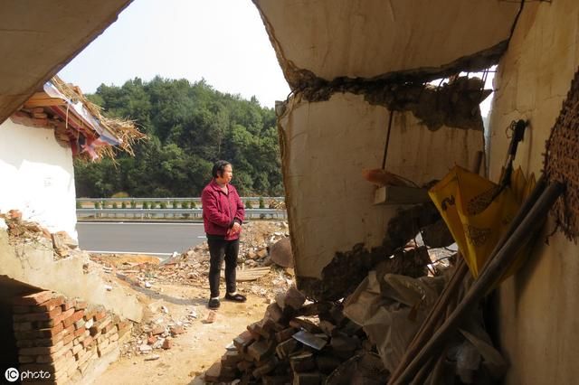 拆迁户注意了！这八种房屋如果还按违建拆除，拆迁人员可能会判刑