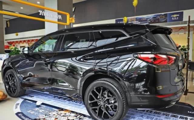  实车：雪佛兰开拓者实车进店，配电动感应尾门＋全景天窗，4月上市