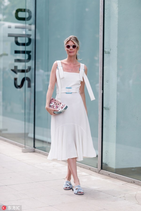 夏天就该穿白色 看着就清凉