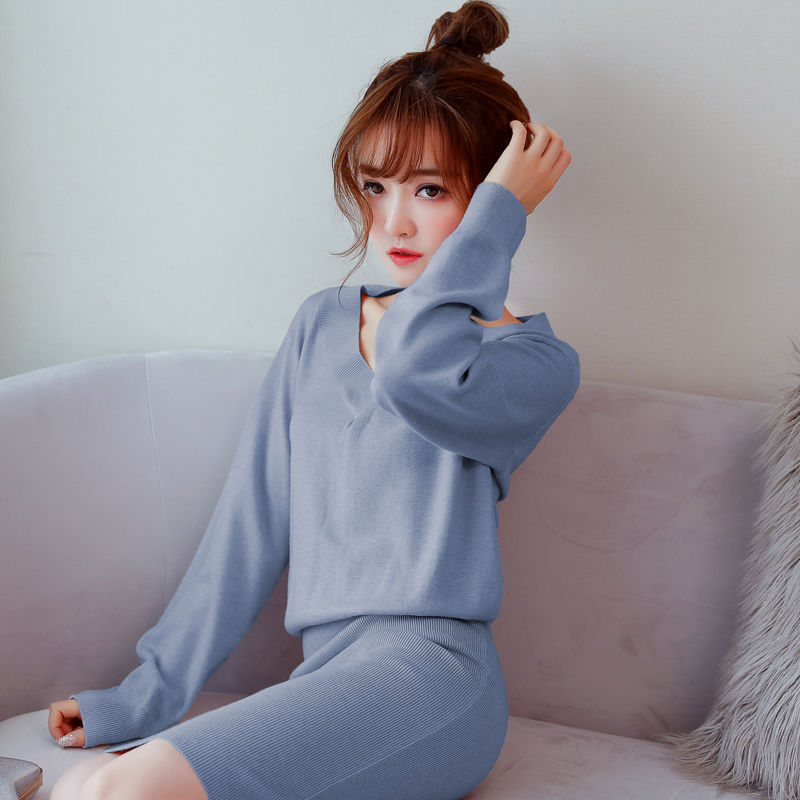 美到飞起来的针织连衣裙，连侧影都美的慌，穿出独一无二的气质