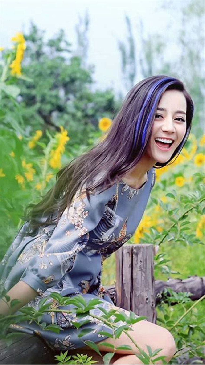 来跟大家说一说《跑男》上面的迪丽热巴的造型有多漂亮吧