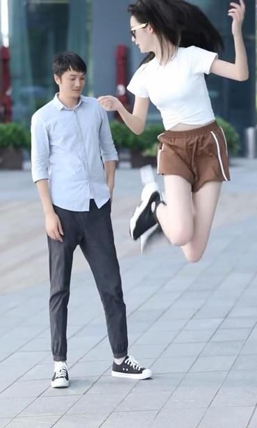美女|精致美女倾国倾城,穿着大方美丽,魅力尽显无余!