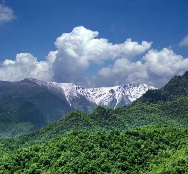 秦岭深藏敢与九寨沟媲美的地方！有条惊艳的自驾公路