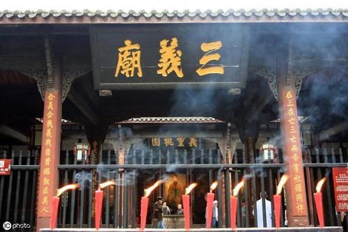 海螺沟，冰火两重天的极致体验，冬季景色很美