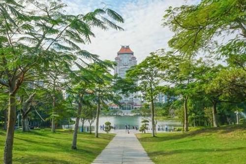 盘点国内“最美”的4所大学，不输5A景区，你最喜欢哪所？