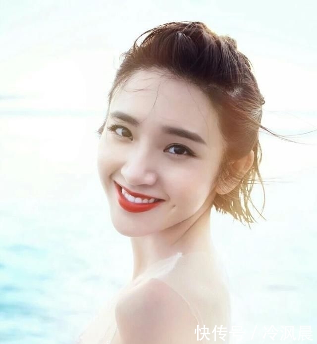 「苹果肌」脸上有这5个特征的女生,桃花运不会低哪里去!快看看你有没有