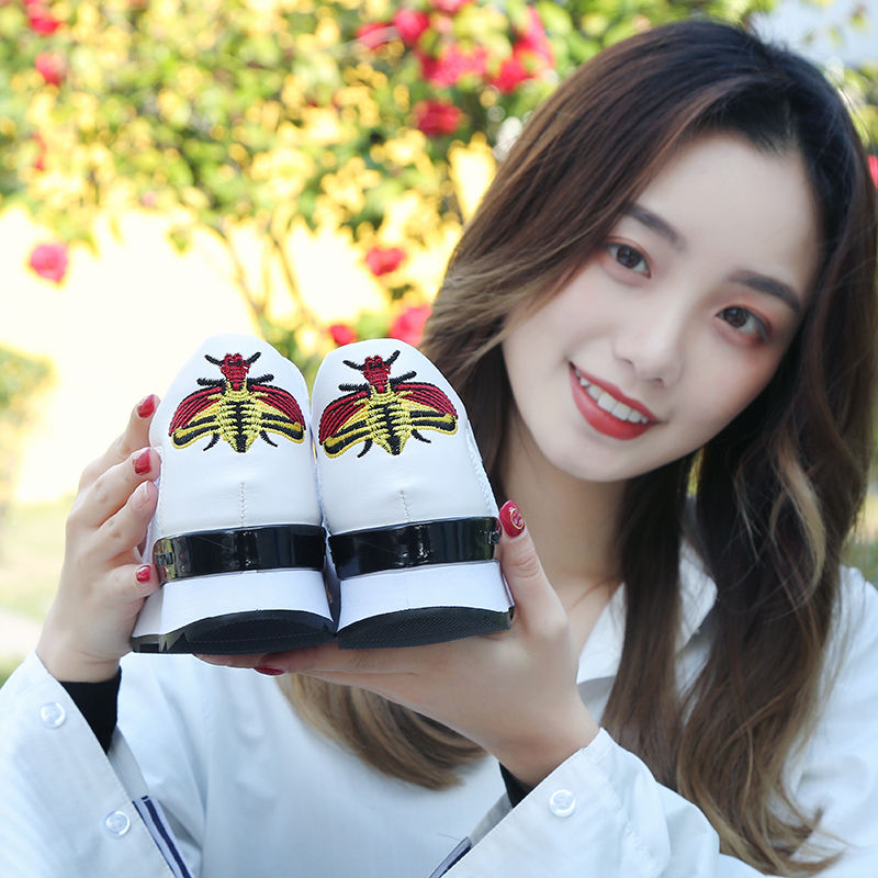 哇哦!今年流行到爆炸的百搭鞋，舒适透气，还巨时髦