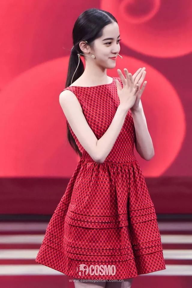 美人计｜你凭啥diss一年赚7000万的欧阳娜娜，靠脸她也赢了