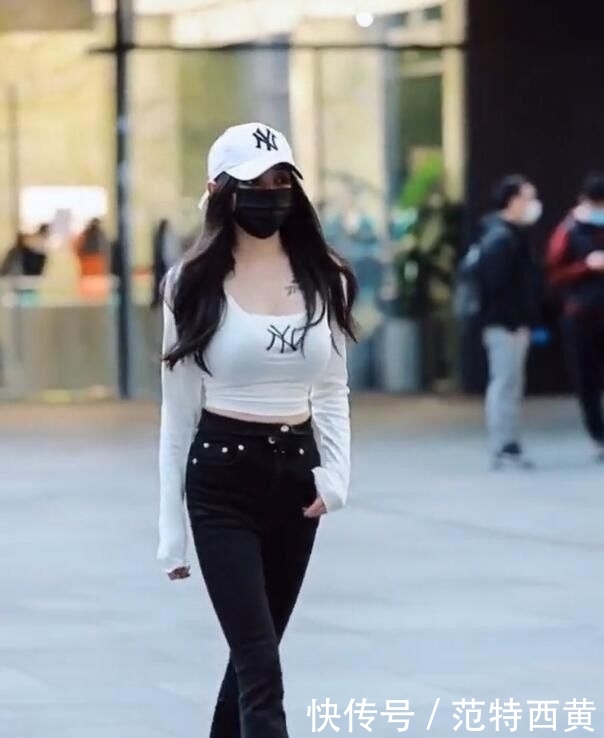  「女人」文雅的女人怎么穿? 一件包臀裙必不可缺, 完美呈现好身材吧?