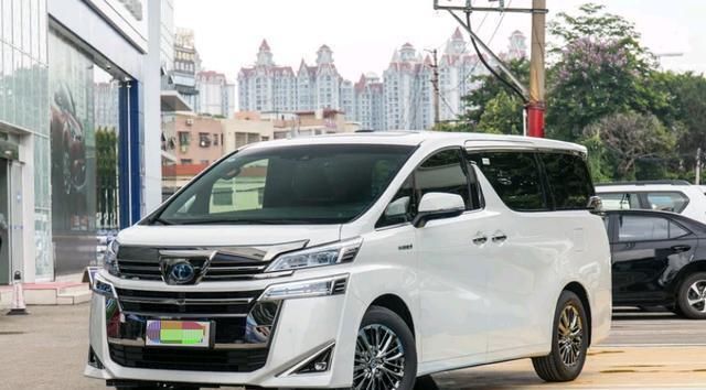  『豪车』低调奢华大七座豪车，2.3吨油耗7.1L，双侧电滑门，全系四驱