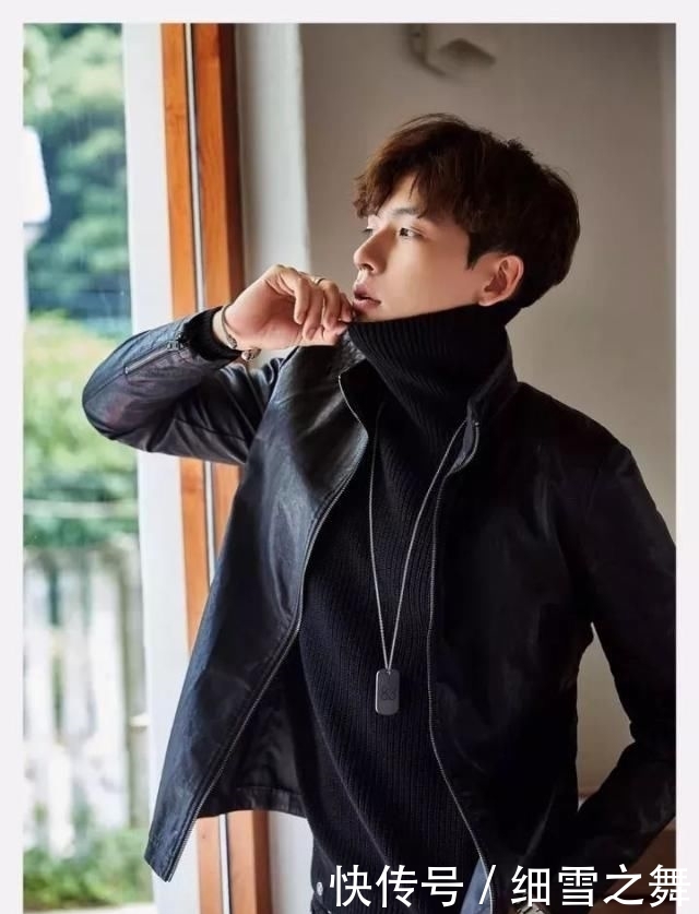  #素色#秋季夹克该选什么款式？三款经典夹克让你帅气过秋！