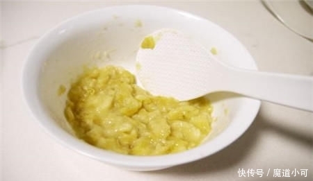 「脸上」三个方法消除脸上烦人的皱纹