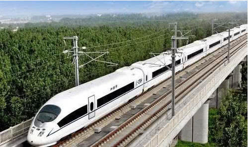  「高铁」为何乘客宁愿坐火车卧铺，也不愿去坐高铁与飞机？原因