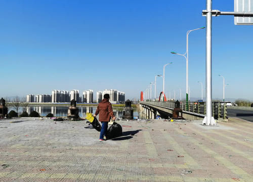  「清明节」清明不让纸灰飞，河北这座城动真格了，在街口安了数百“铁家伙”