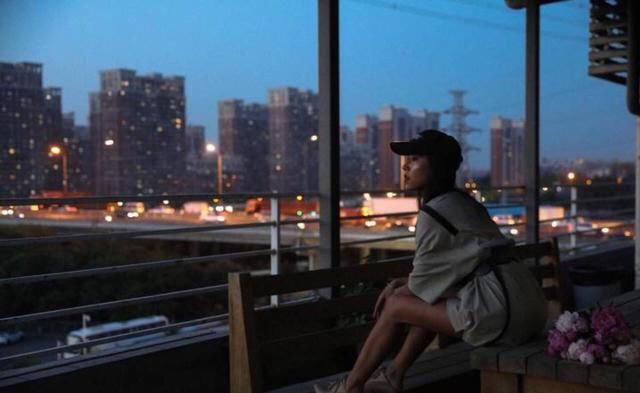 你的夏天是怎么穿？看过吉克隽逸造型，倍有灵感！