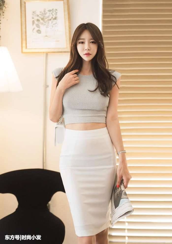 包臀裙演绎大方气质,美丽优雅!
