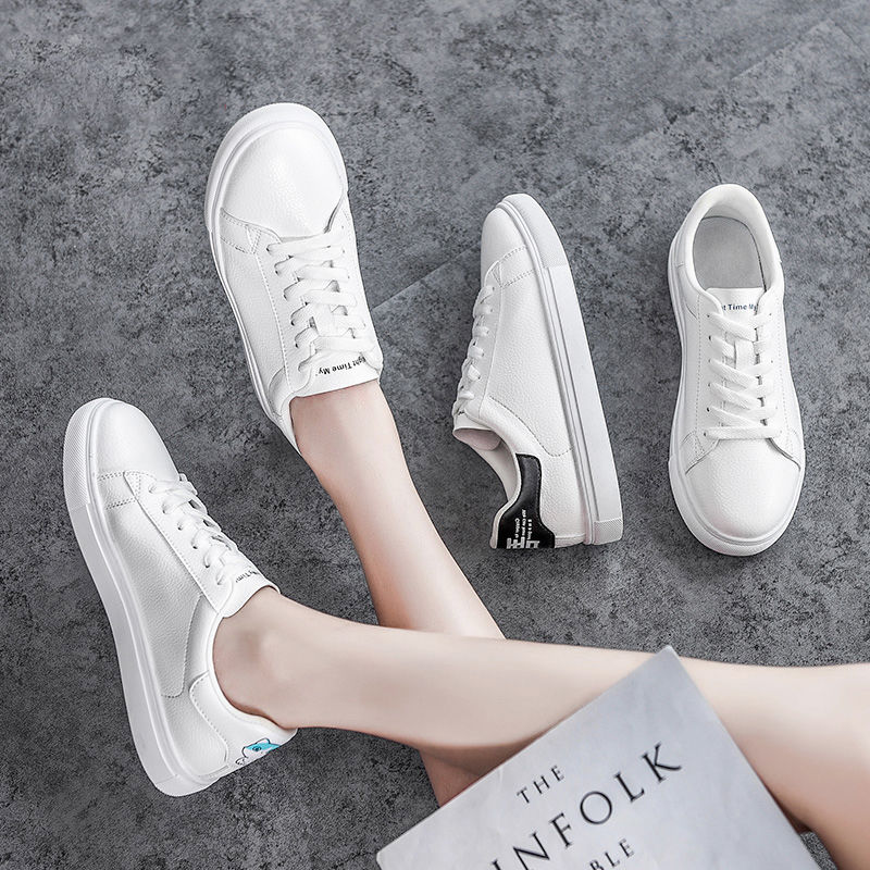 阿妹纸:今年流行的袜子鞋已经上市了，大气特吸睛，好穿到哭起来