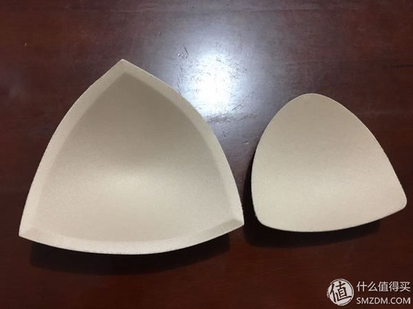 游泳装备 篇二:夏日必备:我替你们试过的那些泳衣和泳帽