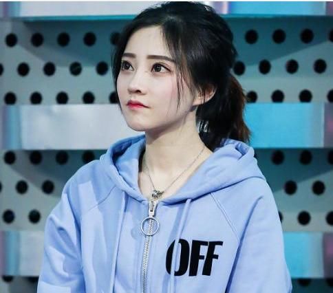 甜美声线杀、完美侧颜杀、马尾杀 感受不一样